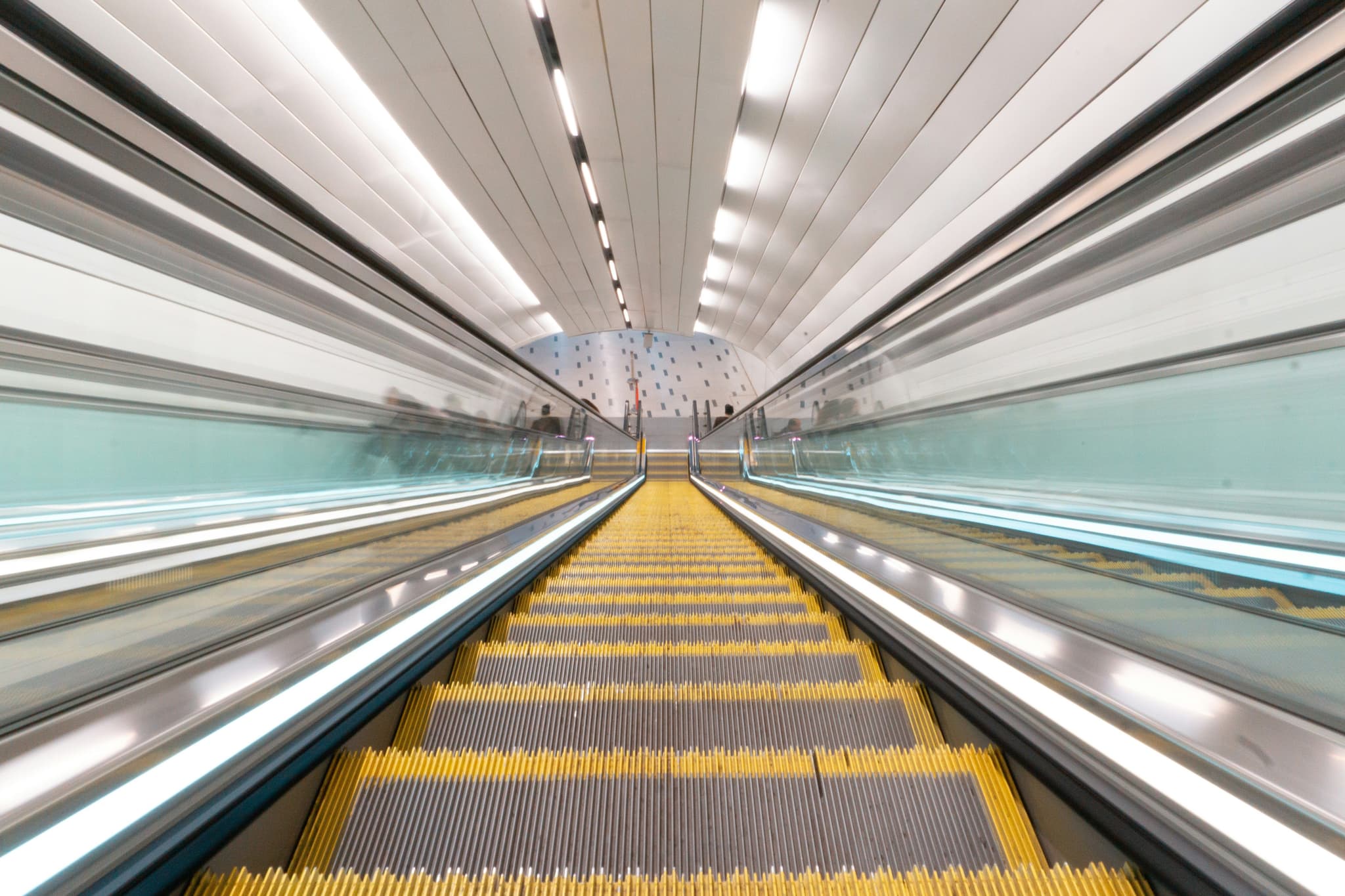Metro escelator down in metro station