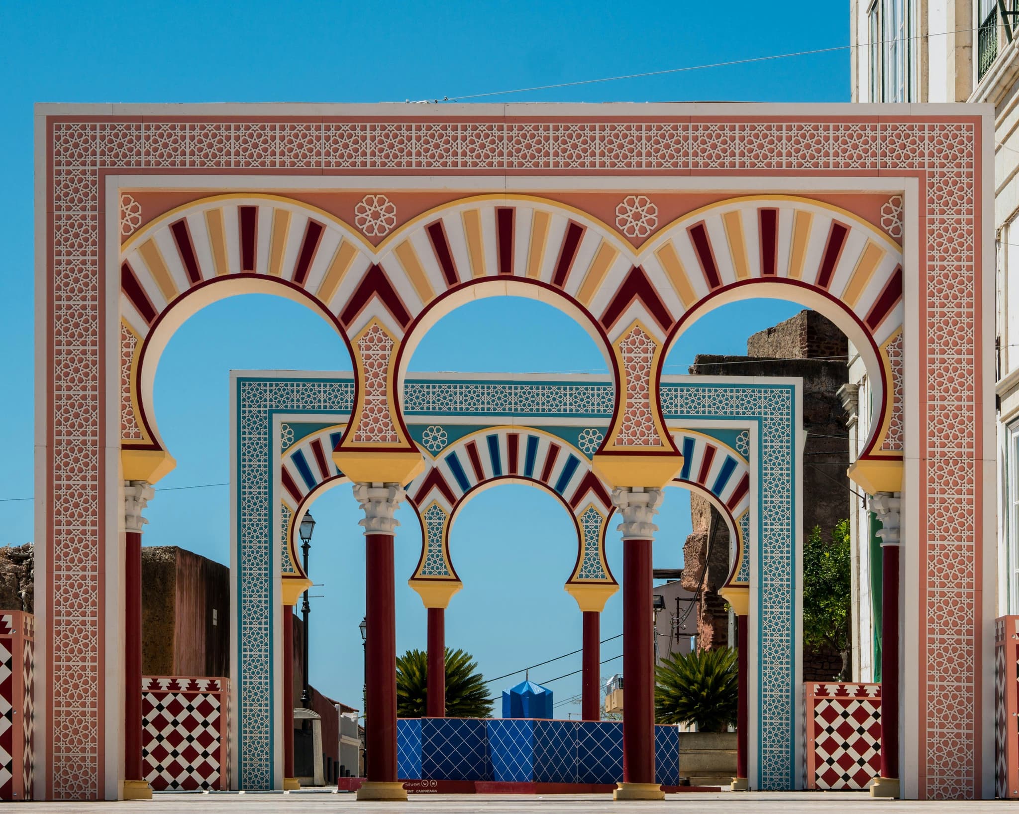 market hall with colourful tiles and pillars in Loulé