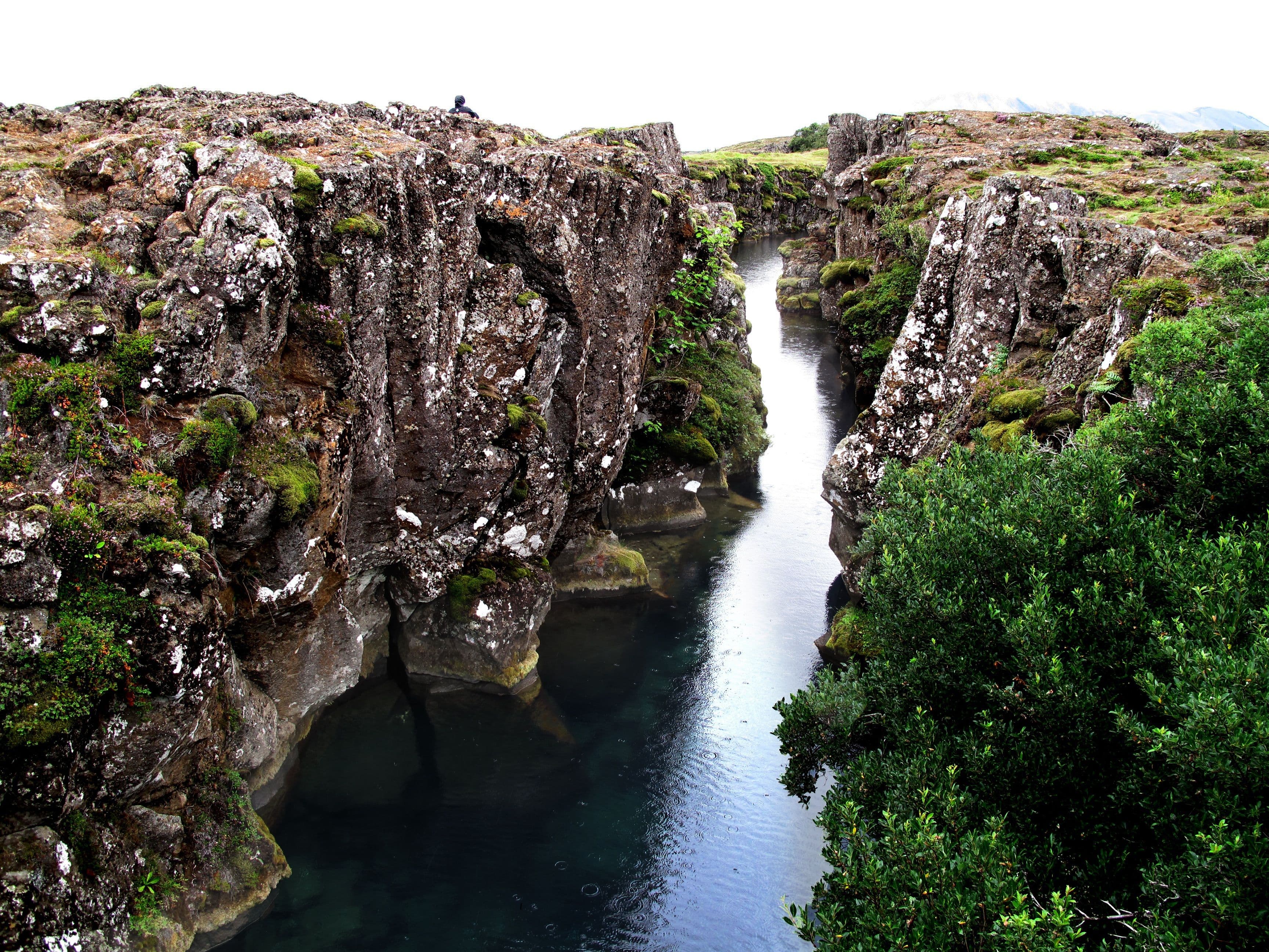 Cliffs and water in Þingvellir National Park, the Silfra Fissure, continental drifting