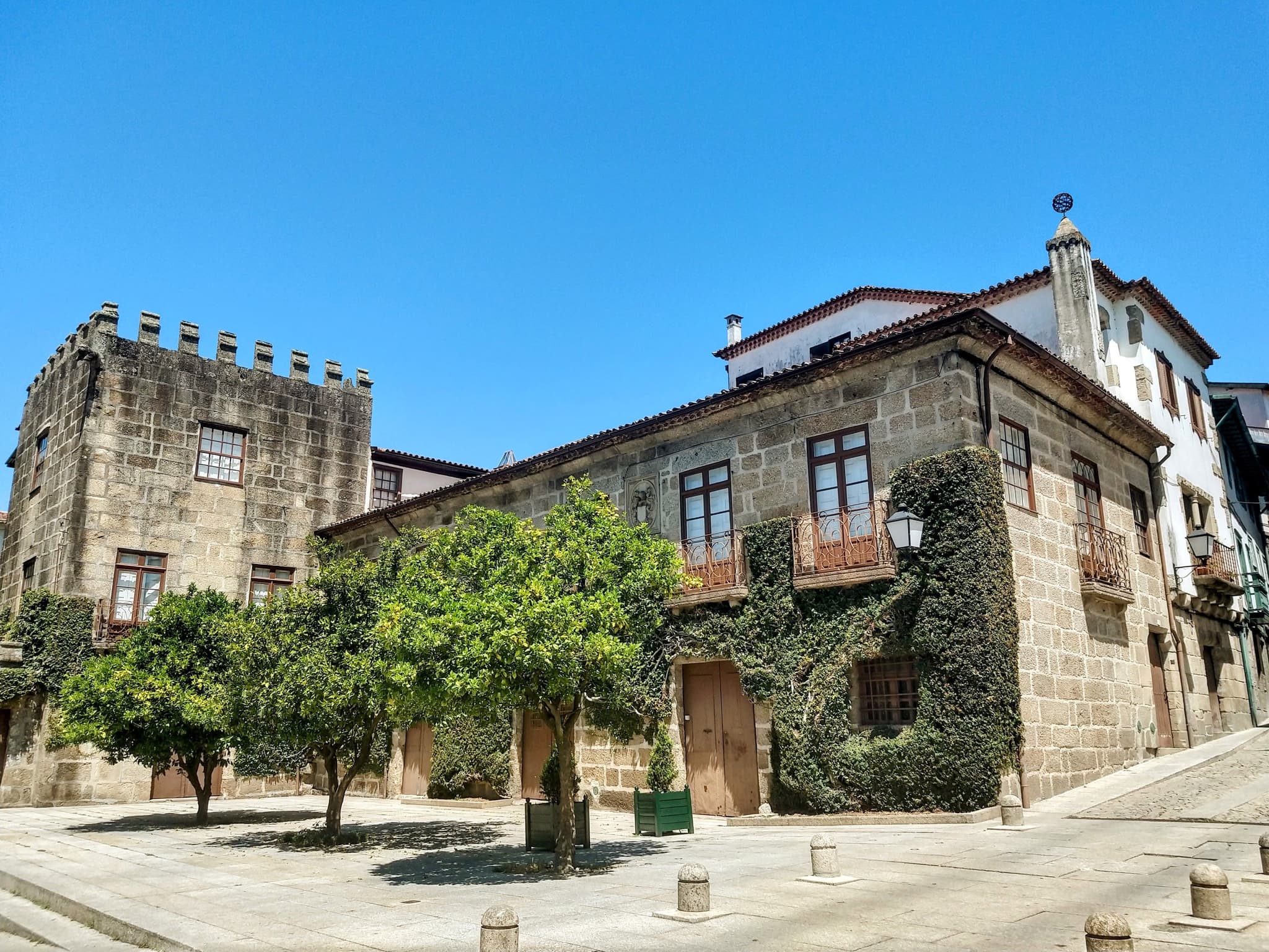 Medieval architecture in Guimarães