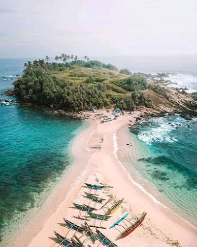 Nilwella Beach (Blue Beach)