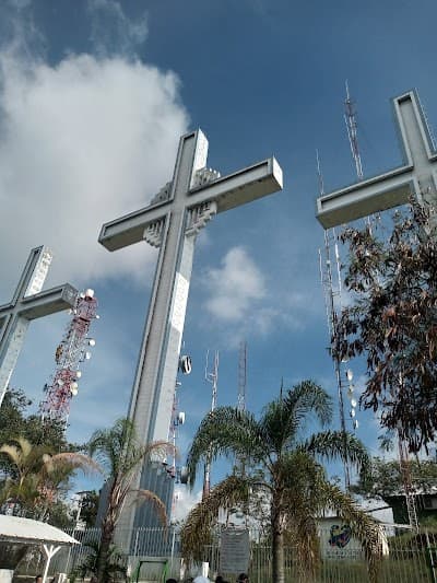 Cerro de Las Tres Cruces